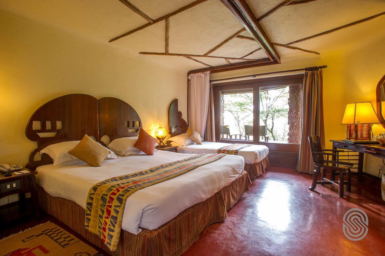 Serengeti Serena Safari Lodge Buitenkant foto
