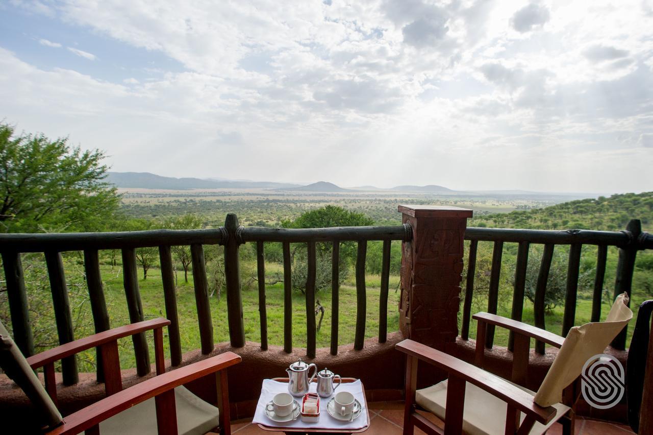 Serengeti Serena Safari Lodge Buitenkant foto